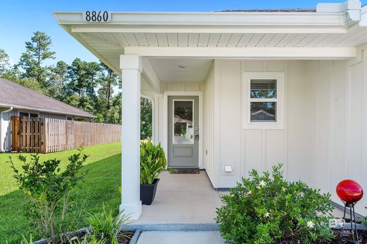 Property Photo:  8860 Summer Bay Lane  AL 36535 