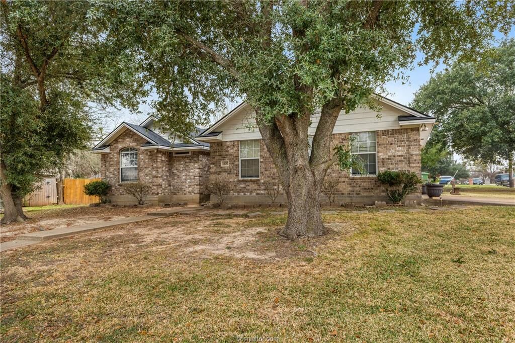 Property Photo:  1400 Prairie Drive  TX 77802 