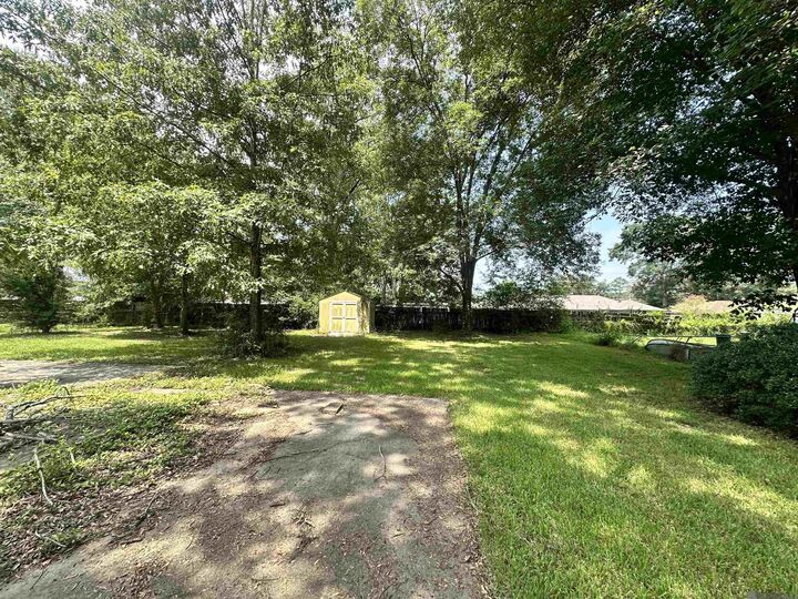 Property Photo:  2081 S Woodcrest St  LA 70726 