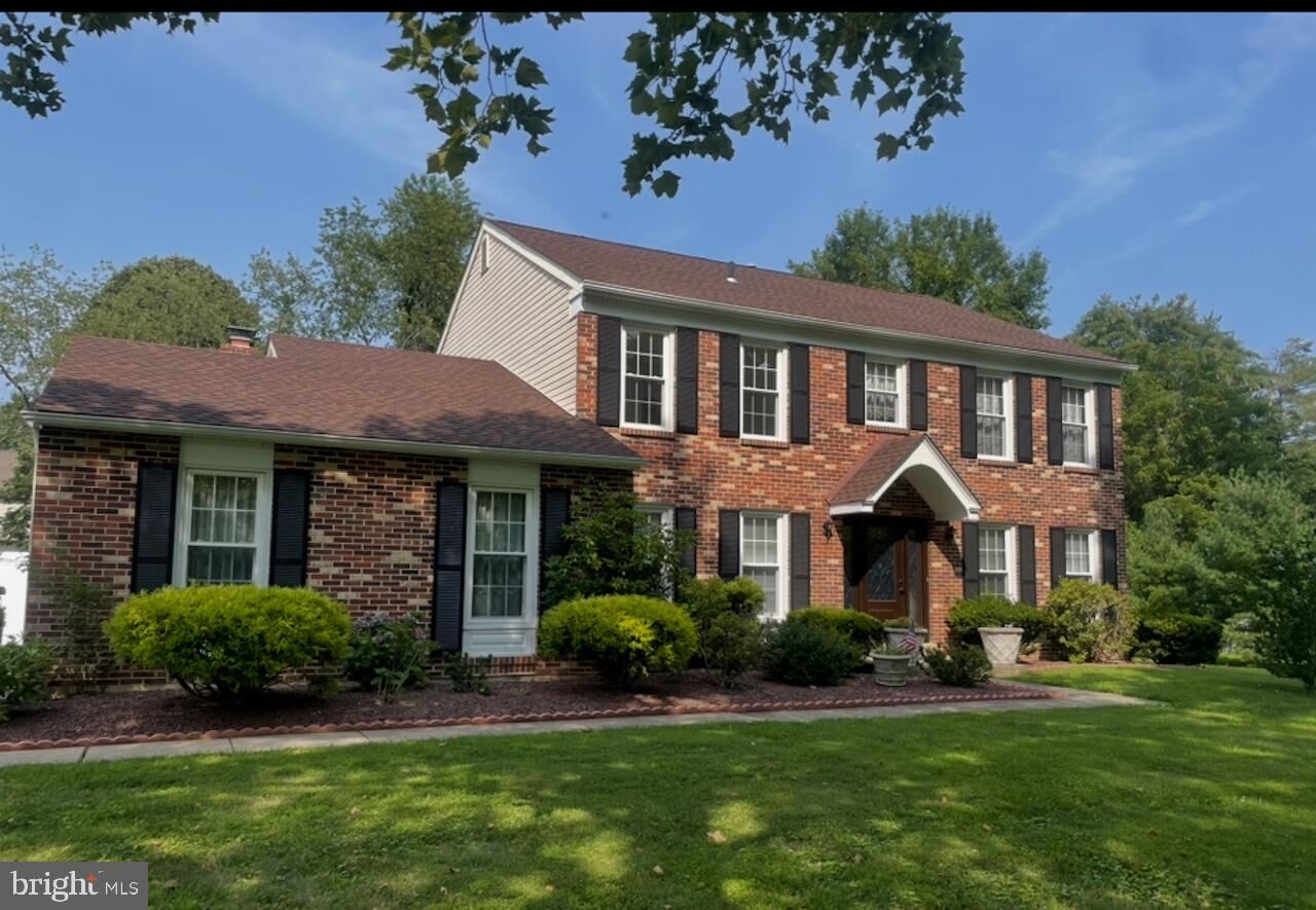 Property Photo:  16 Hamilton Court  NJ 08648 