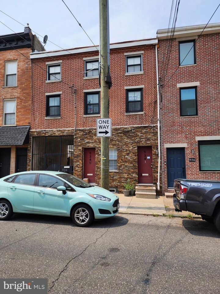934 New Market Street  Philadelphia PA 19123 photo