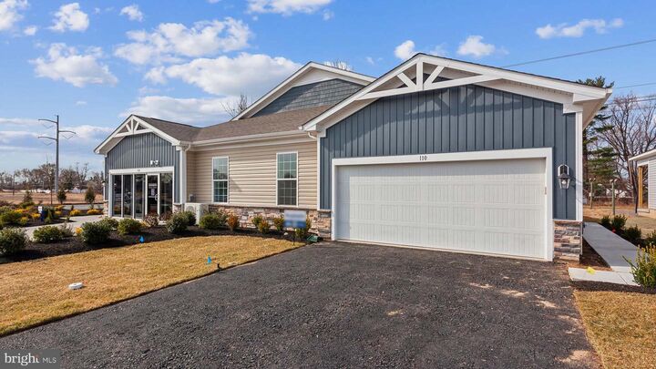 Property Photo:  185 Delhaas Circle  PA 19007 