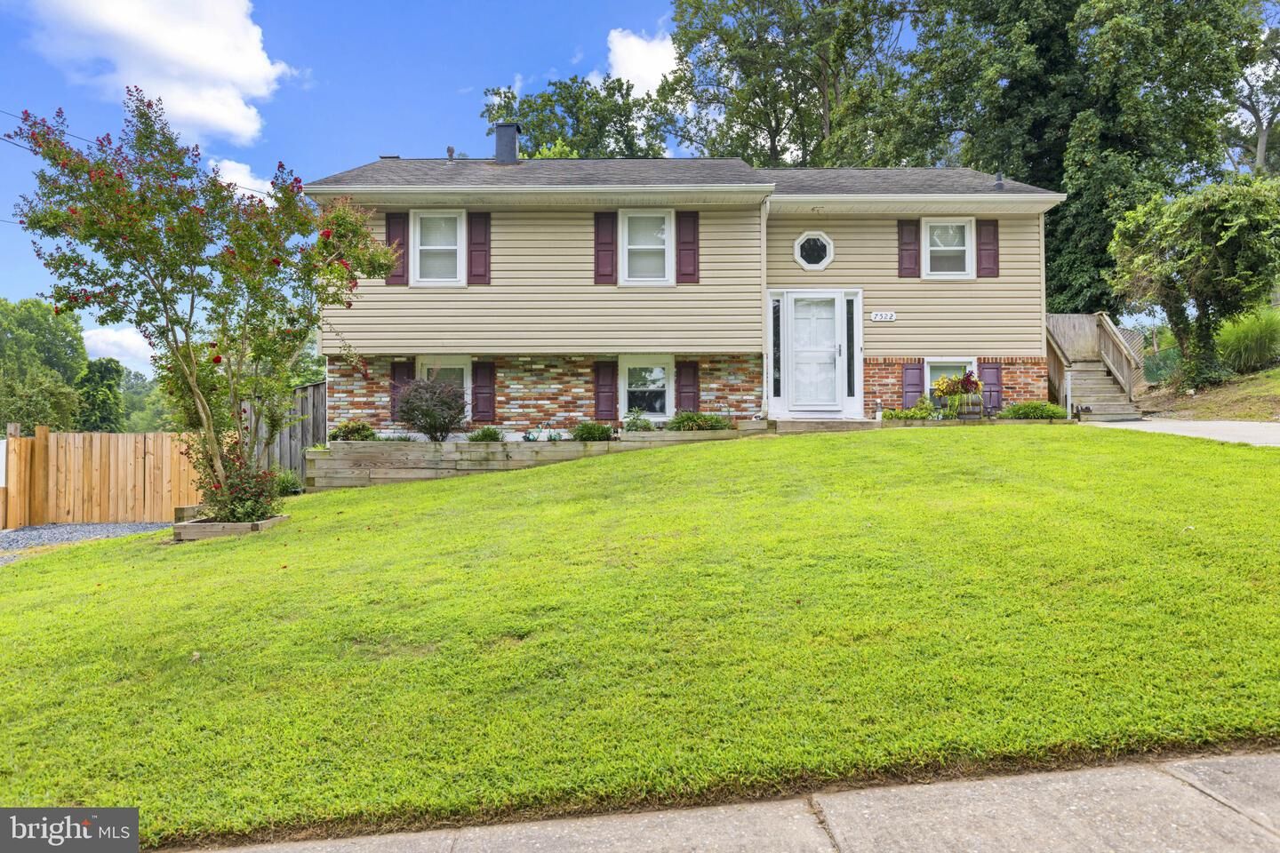 Property Photo: 7522 Montevideo Court MD 20794