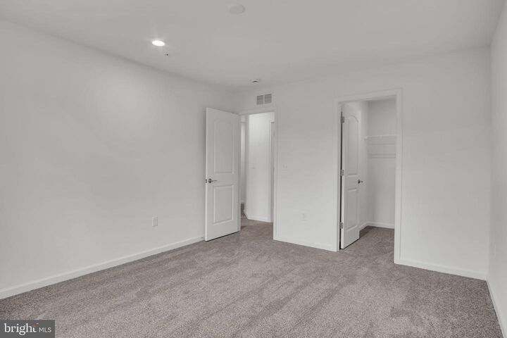 Property Photo: 2147 S Autumn Chase Drive 24-04 PA 17055