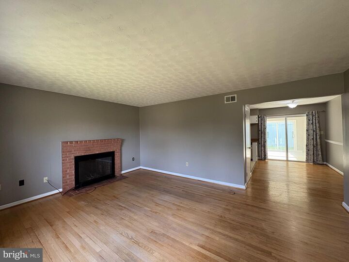 Property Photo: 528 Greenwood Road VA 22602