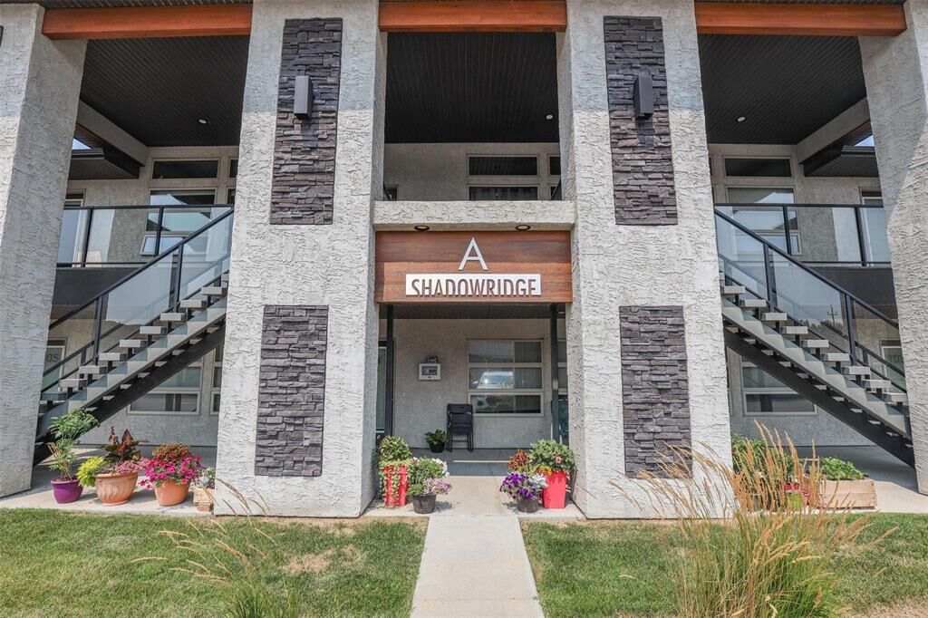 Property Photo: 1228 Old Pth 59 Highway, Ile Des Chenes Highway MB R0A 0T1