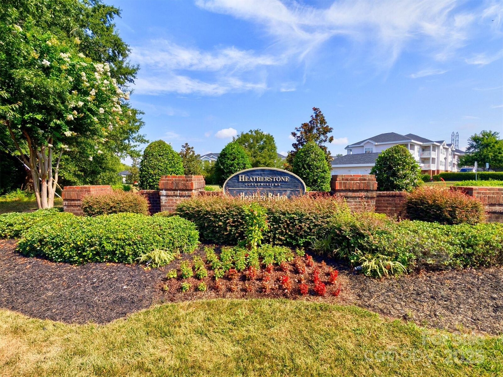 Property Photo: 9022 Meadow Vista Road NC 28213