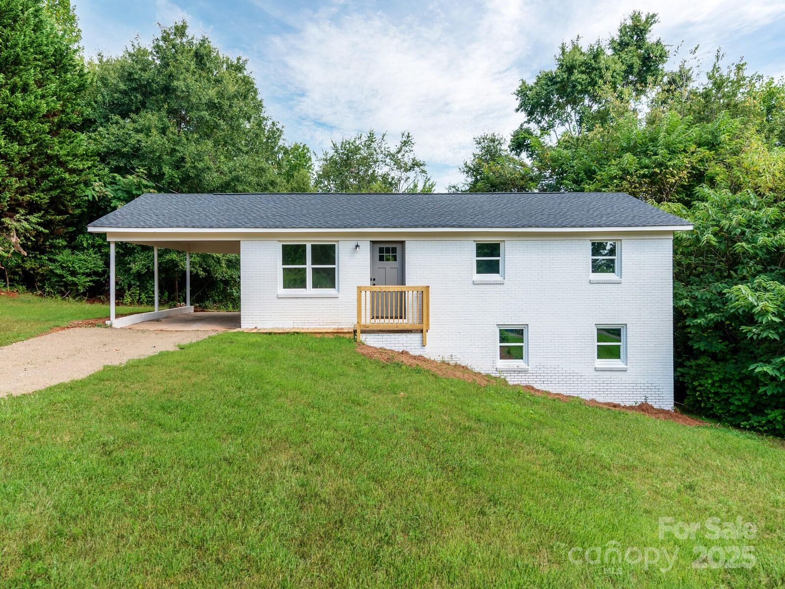 Property Photo: 5404 Hope Road NC 28168