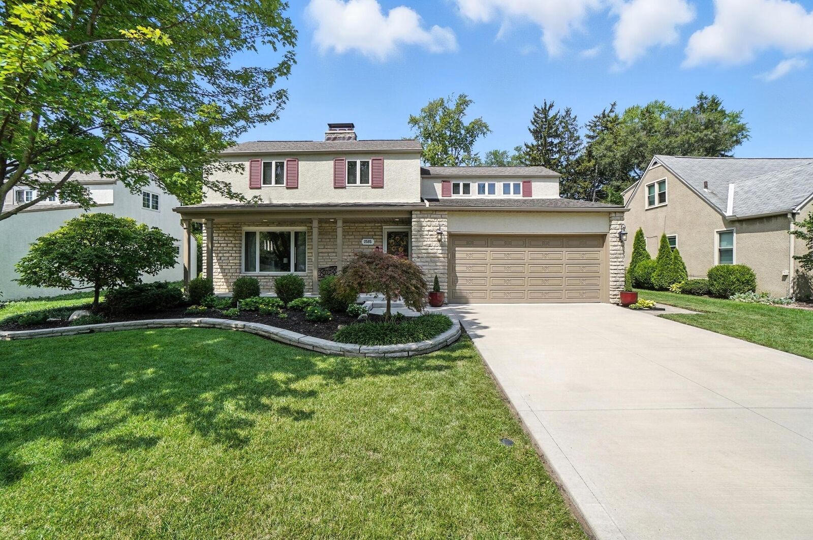 Property Photo: 2585 Westmont Boulevard OH 43221