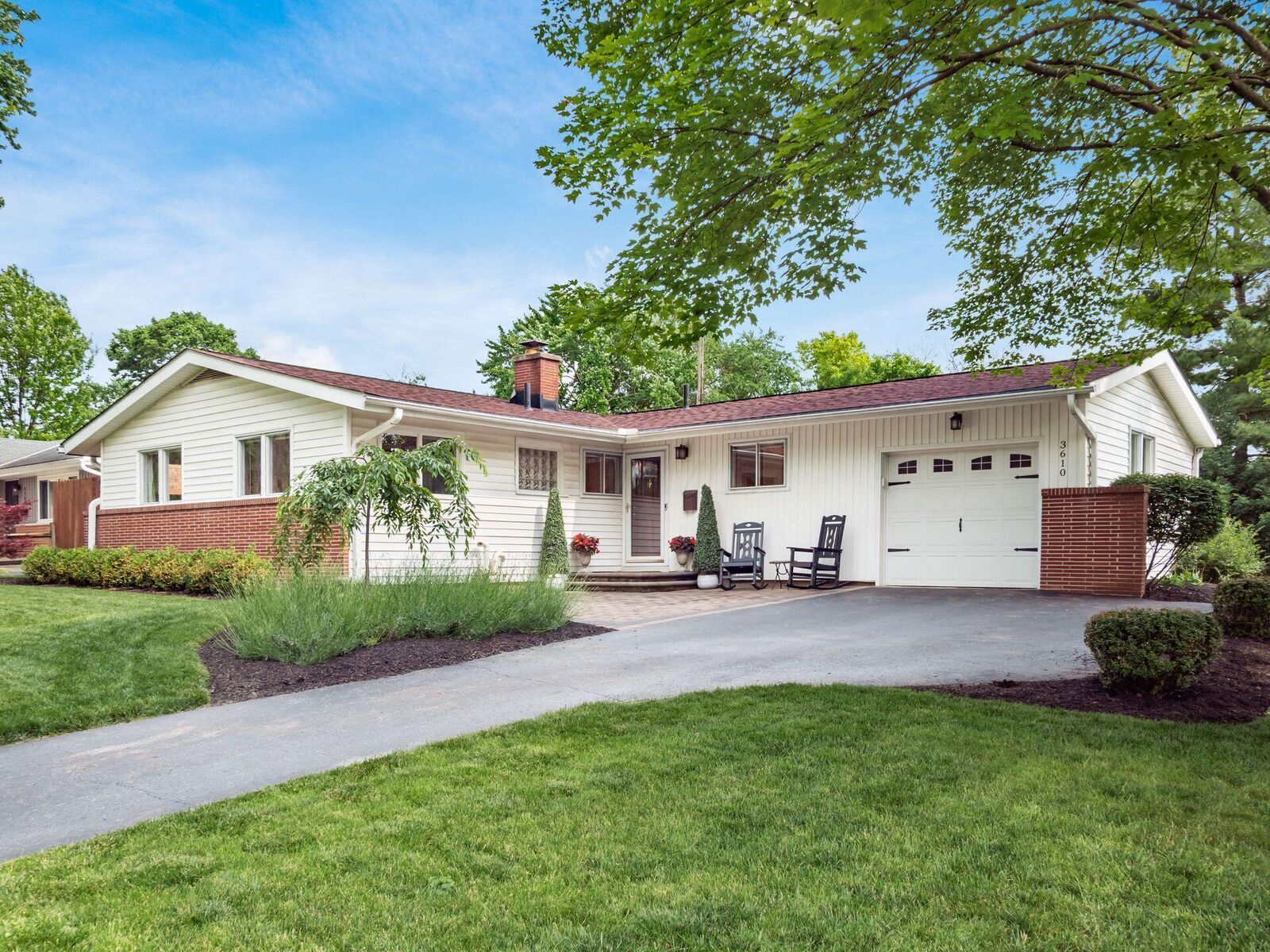 Property Photo: 3610 Sunset Drive OH 43221