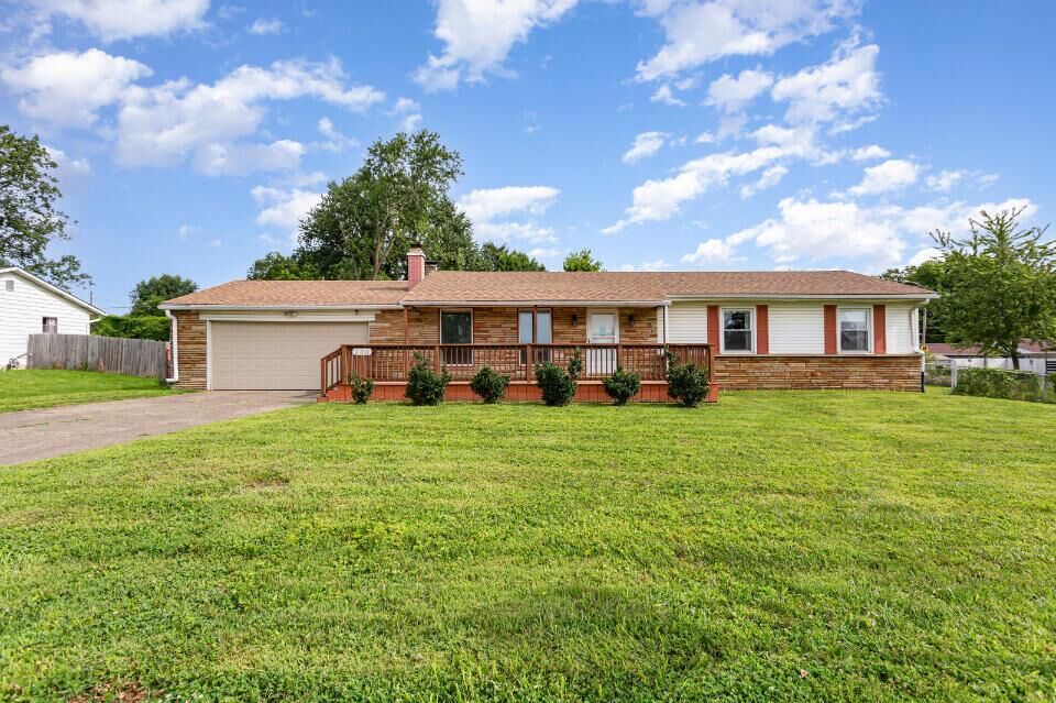 Property Photo: 230 Rumsey Road OH 43207