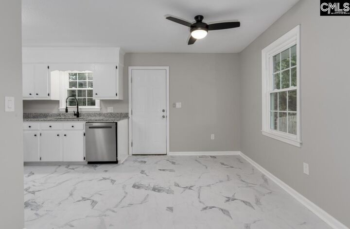 Property Photo:  216 Cross Hill  SC 29073 