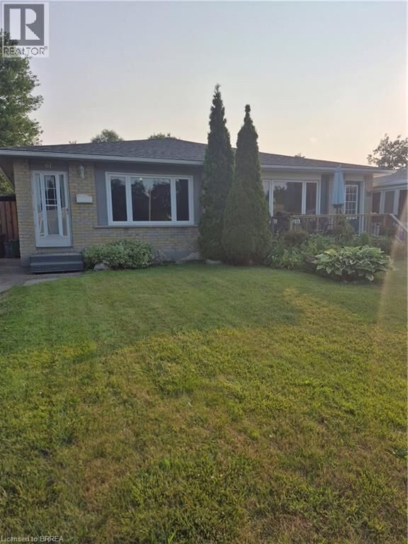 Property Photo: 61 Woodlawn Avenue ON N3V 1A6
