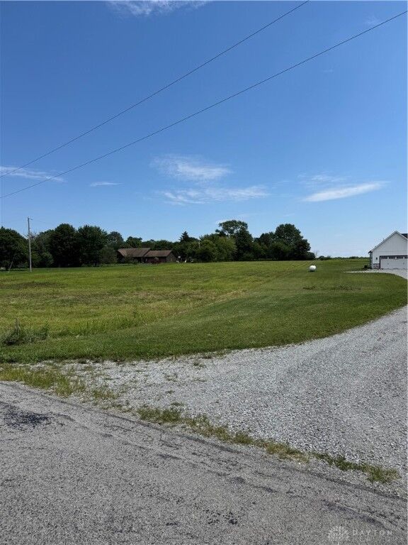 Property Photo:  5436 N Hampton Road  OH 45502 