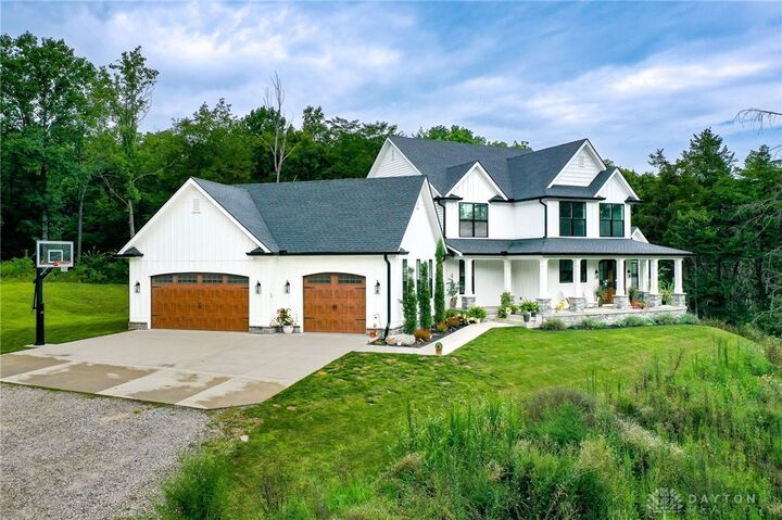Property Photo:  7525 Creek Road  OH 45327 
