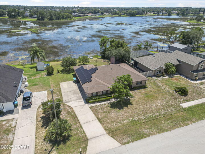 Property Photo:  906 Prescott Boulevard  FL 32738 