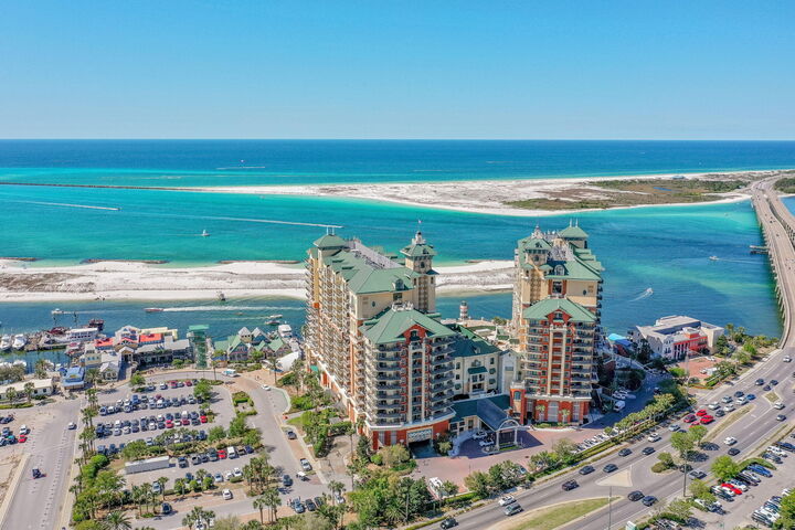 Property Photo:  10 Harbor Boulevard W726  FL 32541 