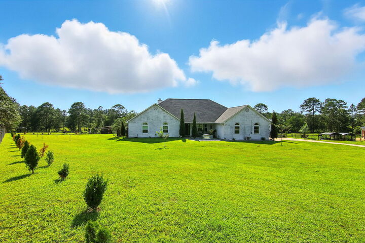Property Photo:  861 Molino Meadows Court  FL 32577 