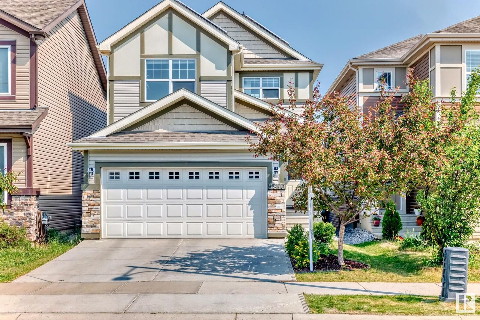 Property Photo: 5870 Anthony Crescent SW AB T6W 3H4