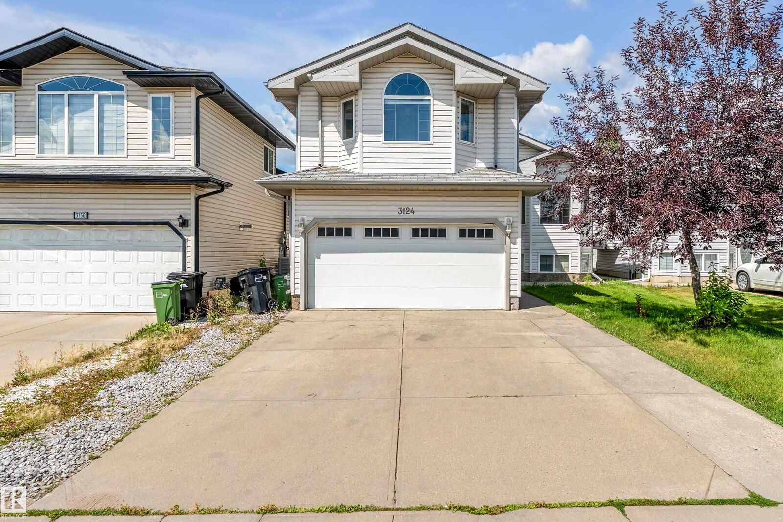 Property Photo:  3124 34A Avenue NW  AB T6T 1W5 