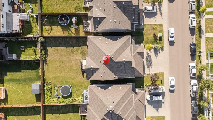 Property Photo: 1415 26 Avenue NW AB T6T 0W1