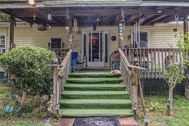 Property Photo:  399 Rudy York Road NW  GA 30121 
