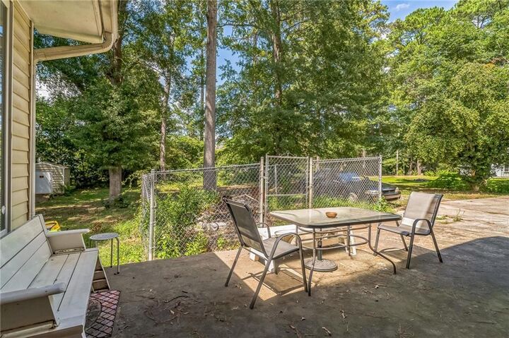 Property Photo: 2506 Fairview Road SE GA 30013
