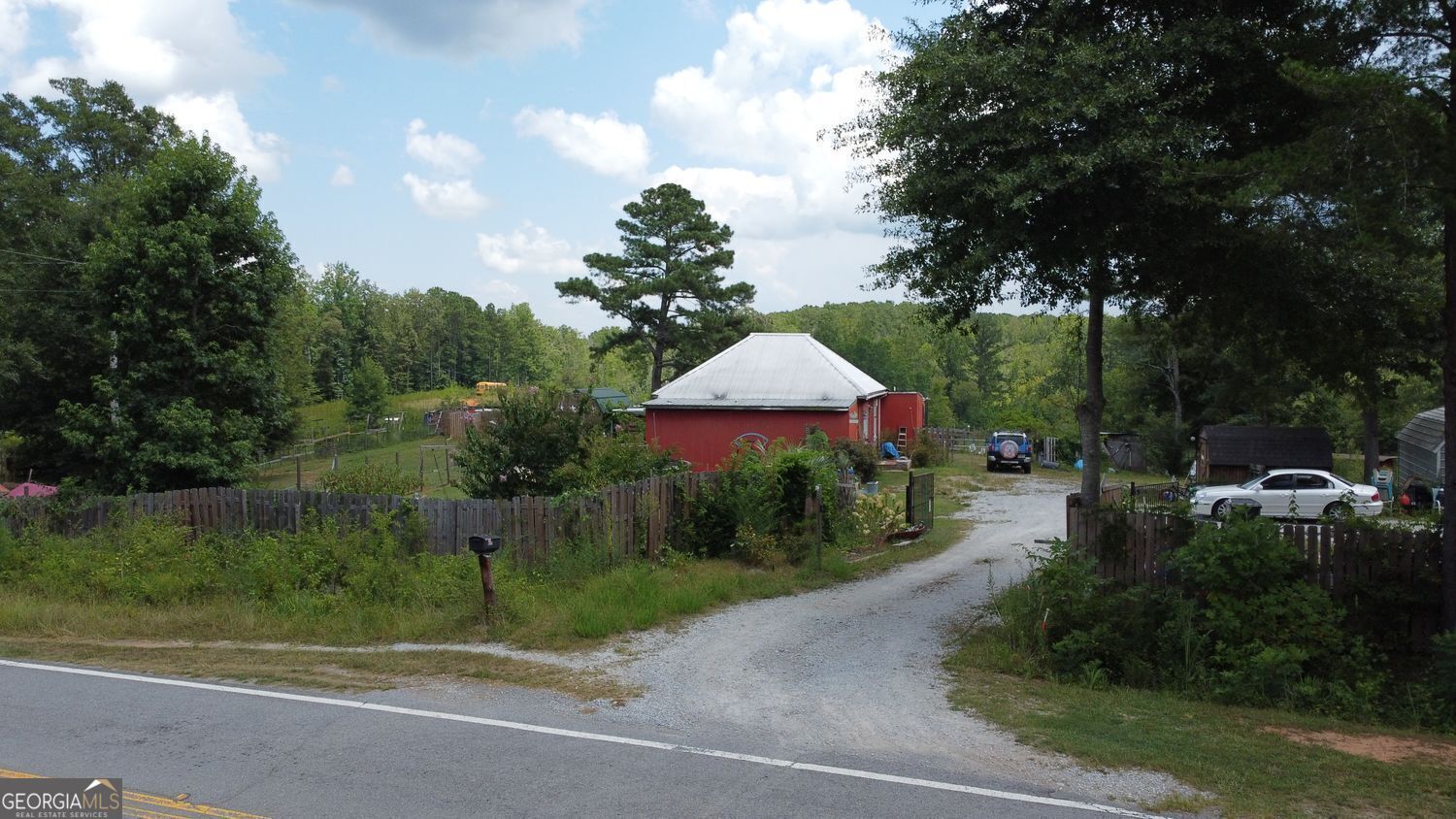 Property Photo:  415 Tapley Road  GA 30180 