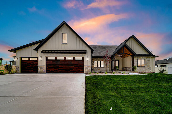 Property Photo: 10137 Lakeview IN 46373