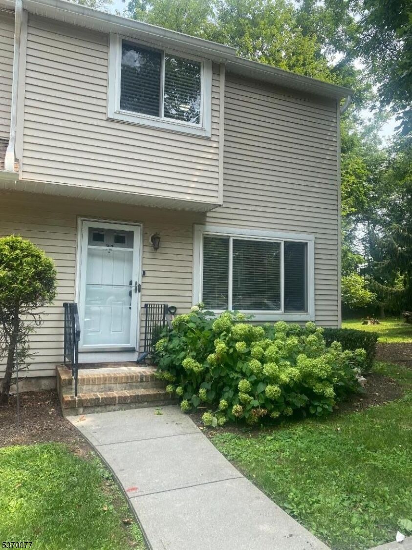 Property Photo:  72 Woodland Dr  NJ 07203 