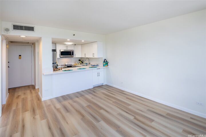 Property Photo: 2499 Kapiolani Boulevard 2806 HI 96826
