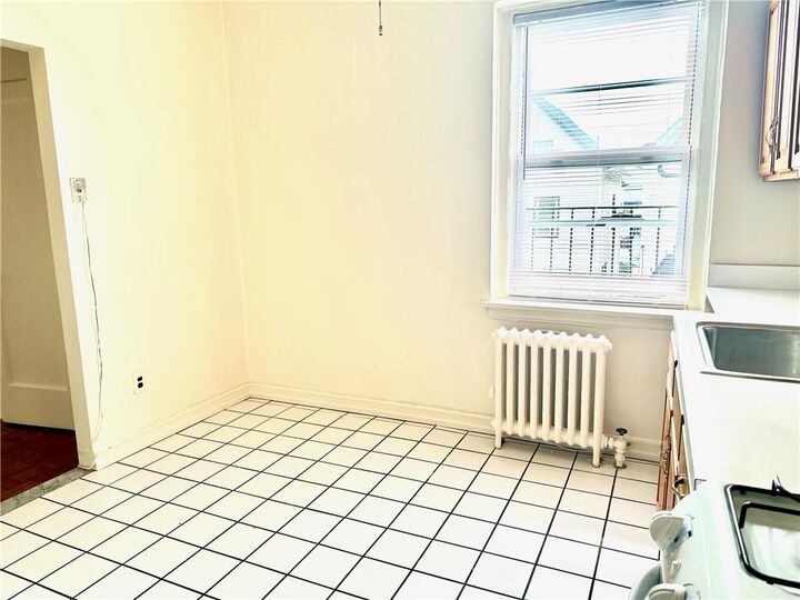 Property Photo: 88 Lincoln Avenue 1H NY 10803