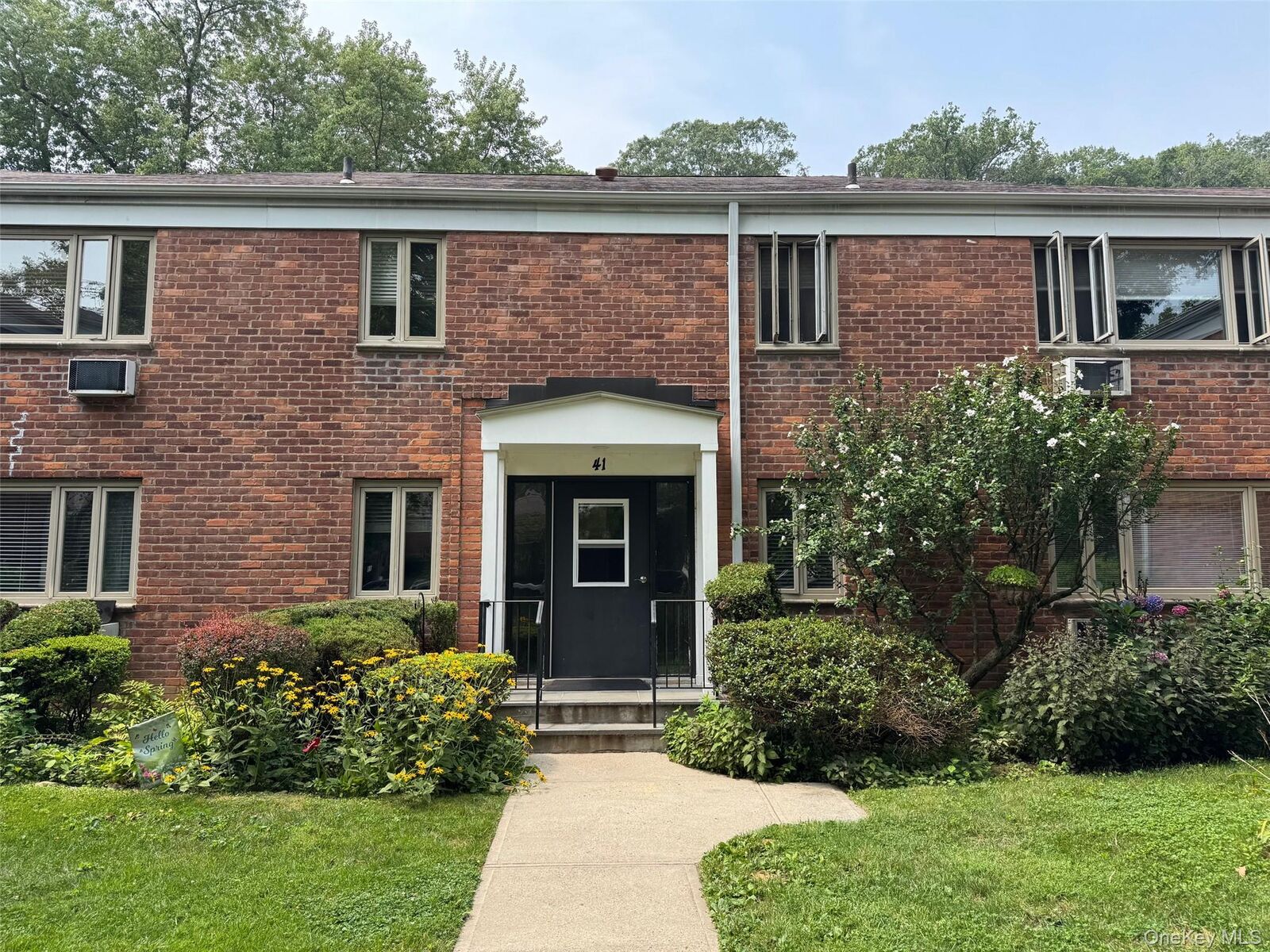 Property Photo:  41 Lawrence Drive B  NY 10603 