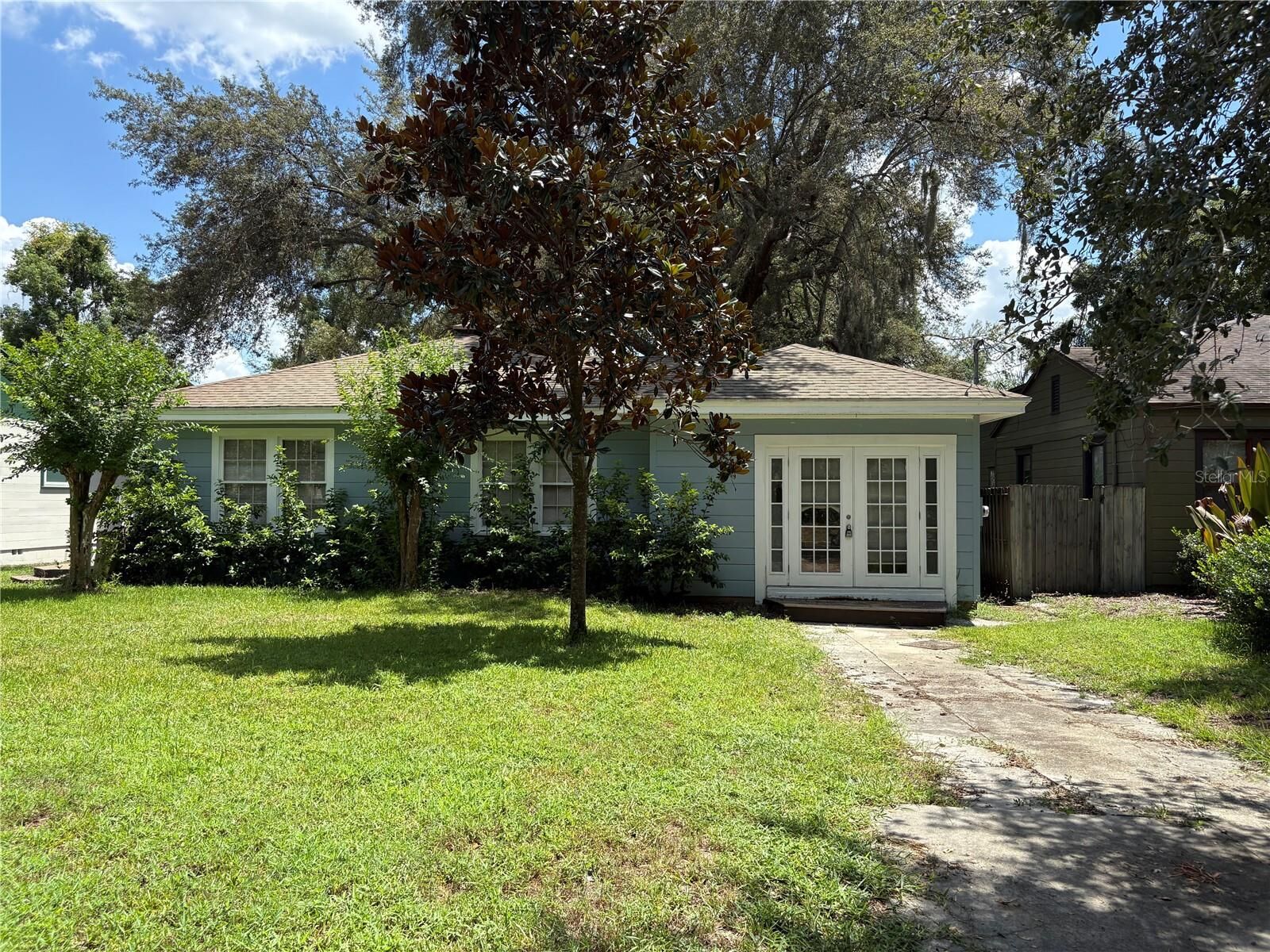 Property Photo: 1610 E Jefferson Street FL 32803