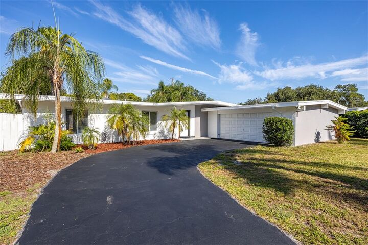 Property Photo:  1231 Sidcup Road  FL 32751 