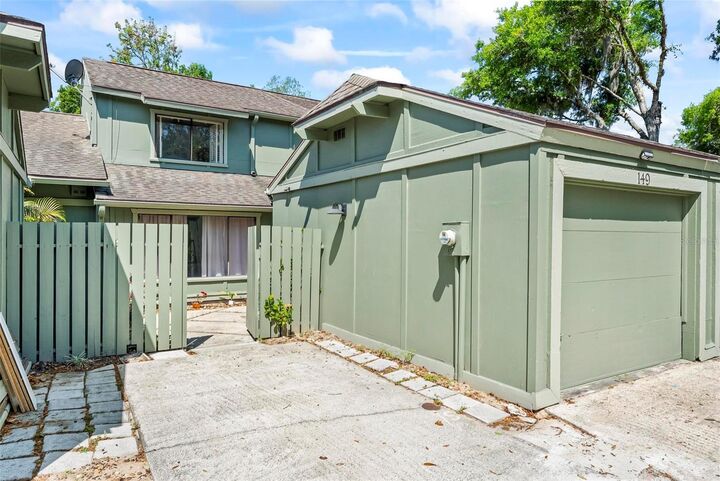 Property Photo: 149 Pine Cone Trail FL 32174