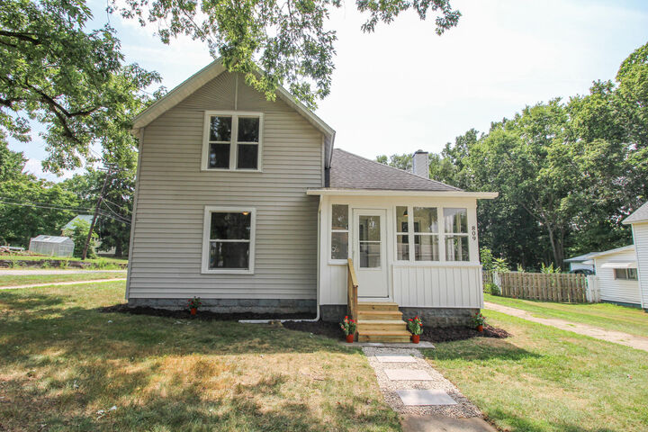 Property Photo:  809 State Street  MI 49093 