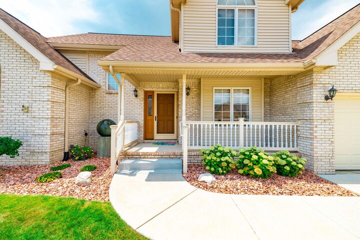 Property Photo: 32270 Liparoto Drive MI 48173
