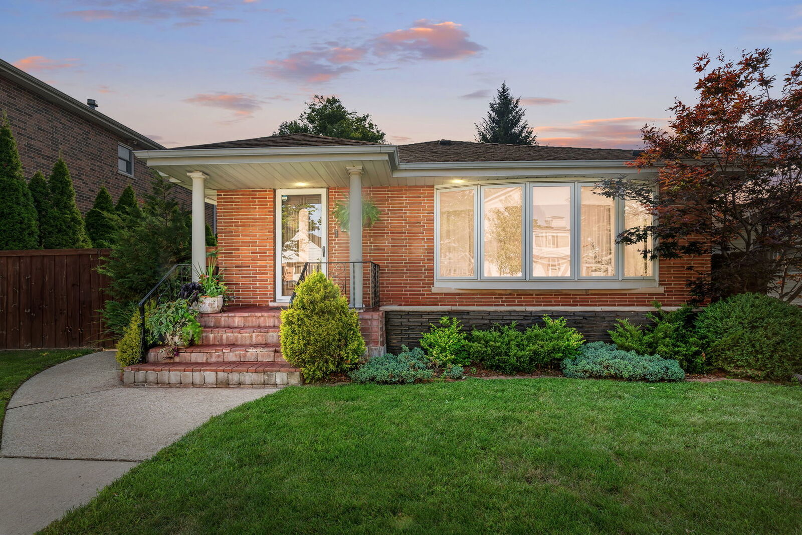Property Photo:  2424 Wood Street  IL 60171 