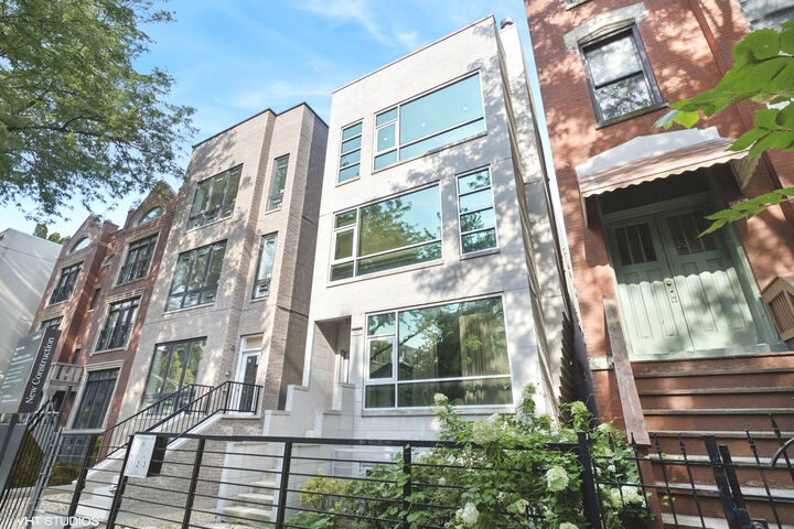 865 N Marshfield Avenue 3  Chicago IL 60622 photo