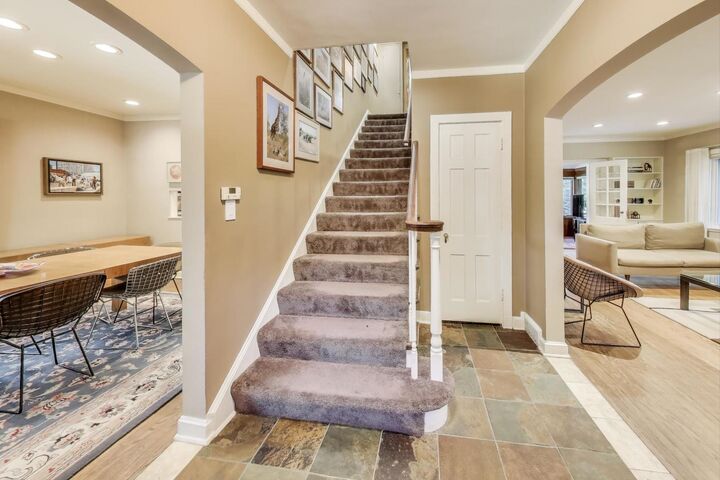 Property Photo:  2025 Bennett Avenue  IL 60201 