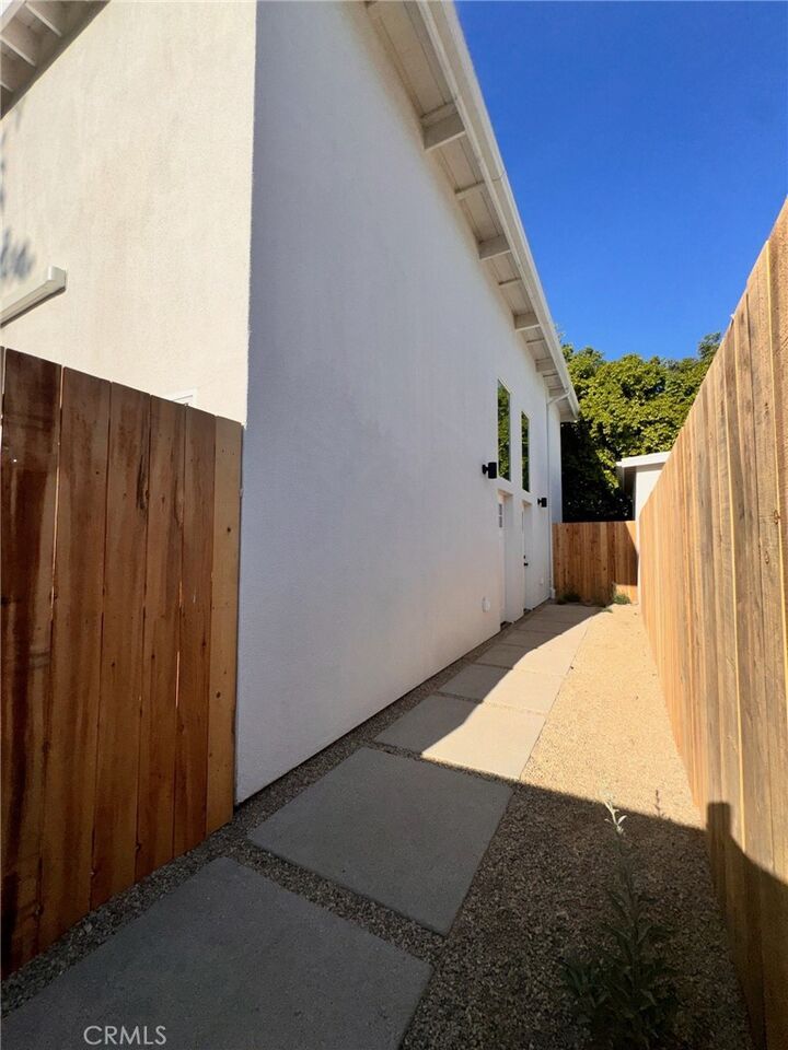 Property Photo:  11320 Bessemer  CA 91406 
