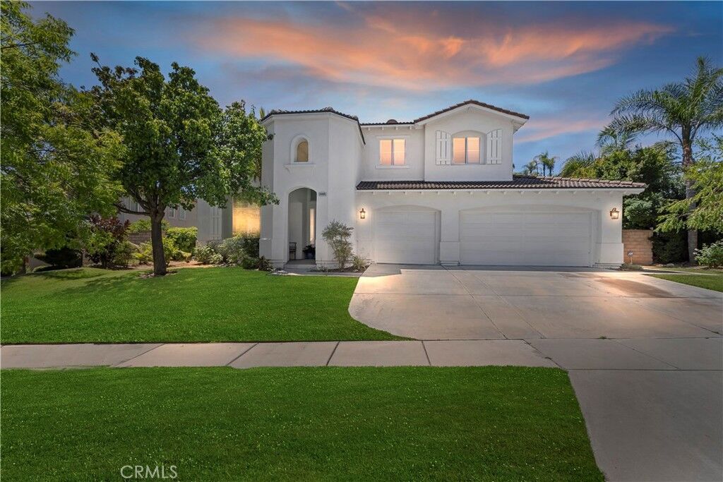 Property Photo: 1668 Honors Circle CA 92883