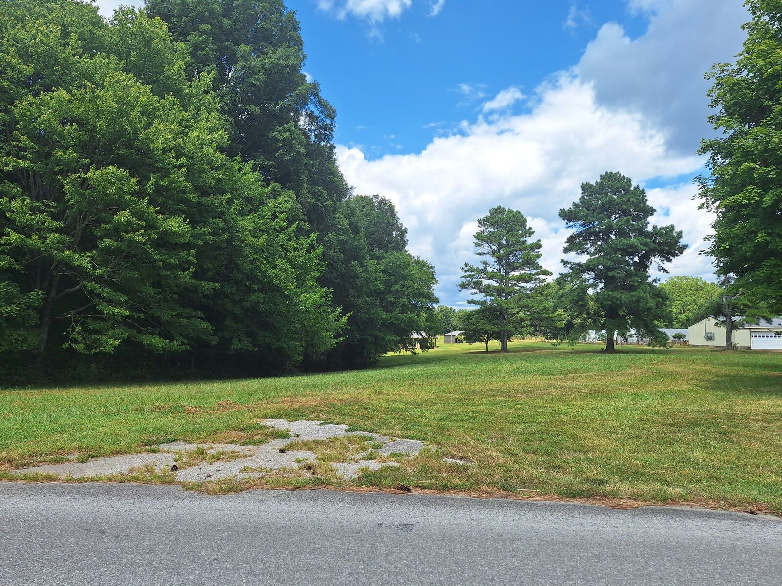 Property Photo:  3902 Rhea Branch Rd  TN 38456