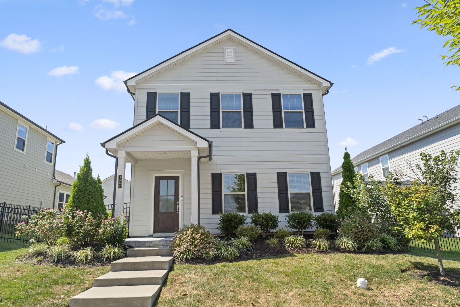 Property Photo: 3562 Four Leaf Way TN 37013