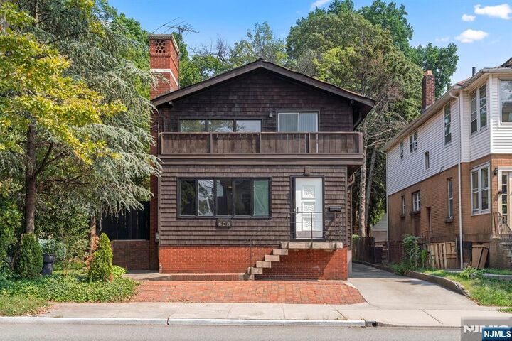 608 Bergen Boulevard  Ridgefield NJ 07657 photo