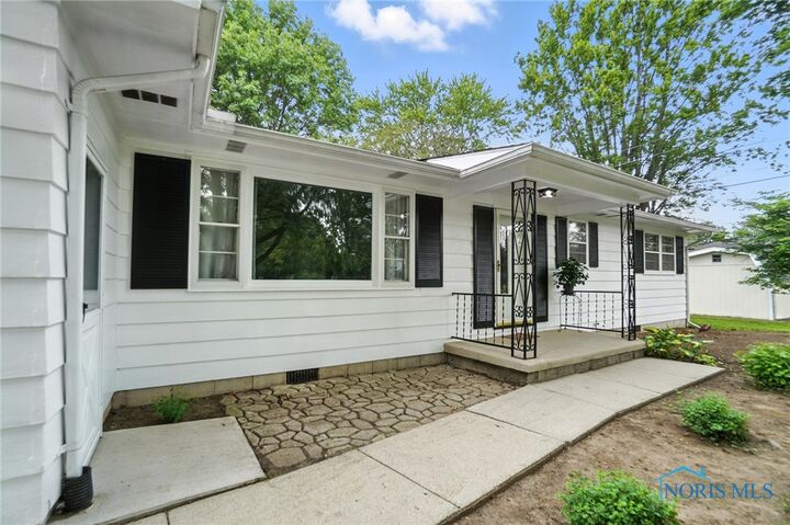 Property Photo:  1514 Lockwood Road  OH 45840 