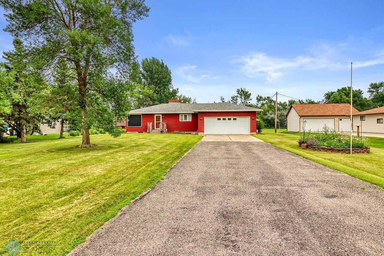 Property Photo:  4122 40th Avenue S  MN 56560 