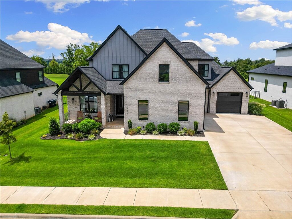 Property Photo:  4302 S Exeter Drive  AR 72758 