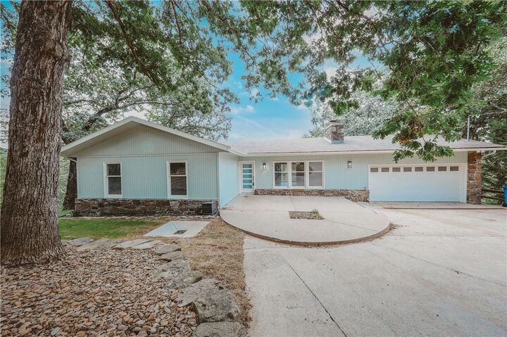 Property Photo:  22 Pembroke Lane  AR 72715